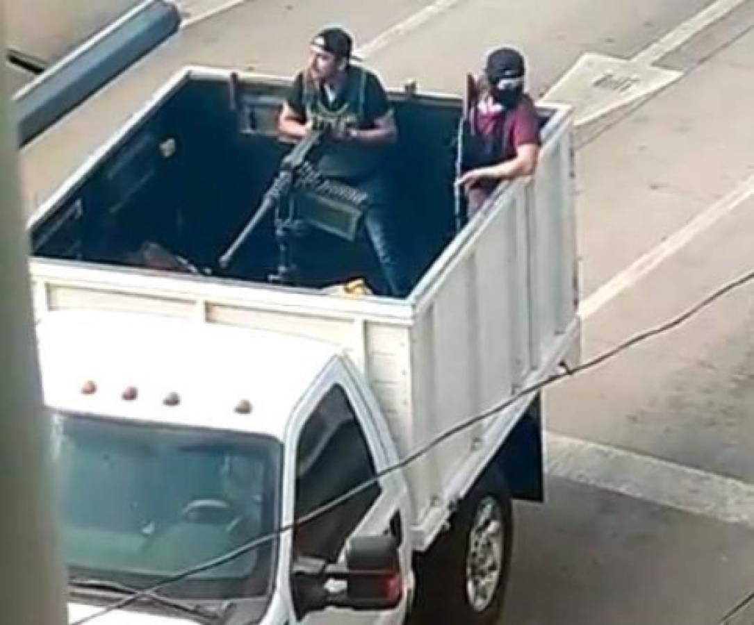 Caos y balaceras en Culiacán: Una tarde de terror tras captura del hijo del Chapo Guzmán