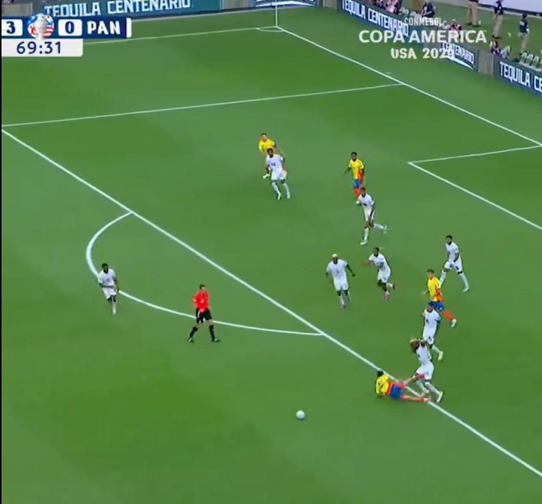 El motivo del enfado de Christiansen, polémicas del árbitro italiano y tristeza de Panamá al caer en Copa América