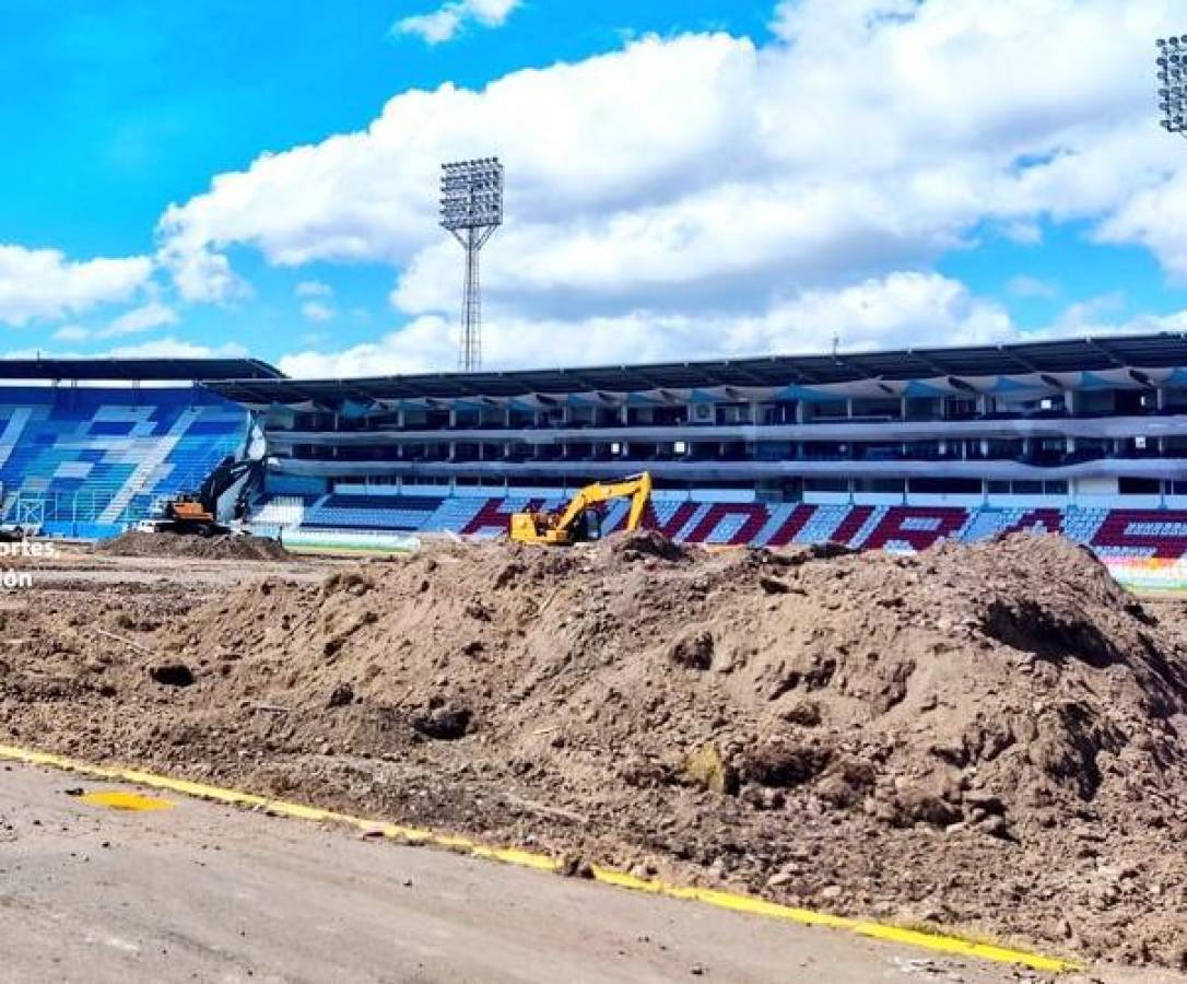 Confirman fecha y mes que llegará la máquina que coserá el nuevo césped del estadio Nacional Chelato Uclés