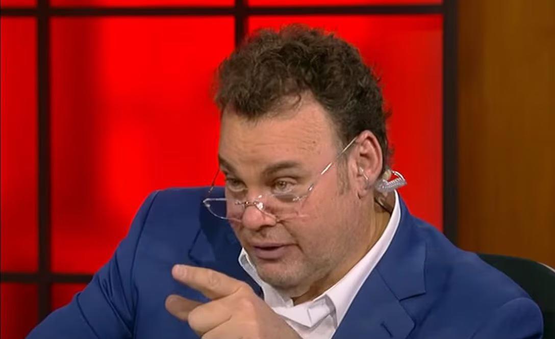 Futbolista de América se engancha con David Faitelson y el polémico periodista responde: “Bájense de la nube”