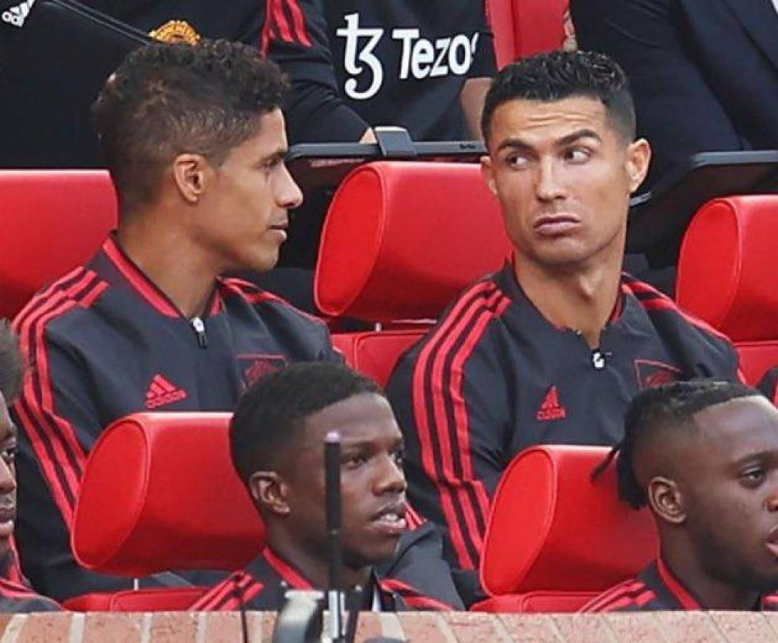 No lo podía creer: así captaron a Cristiano Ronaldo en el banquillo tras los goles que recibía el Manchester United