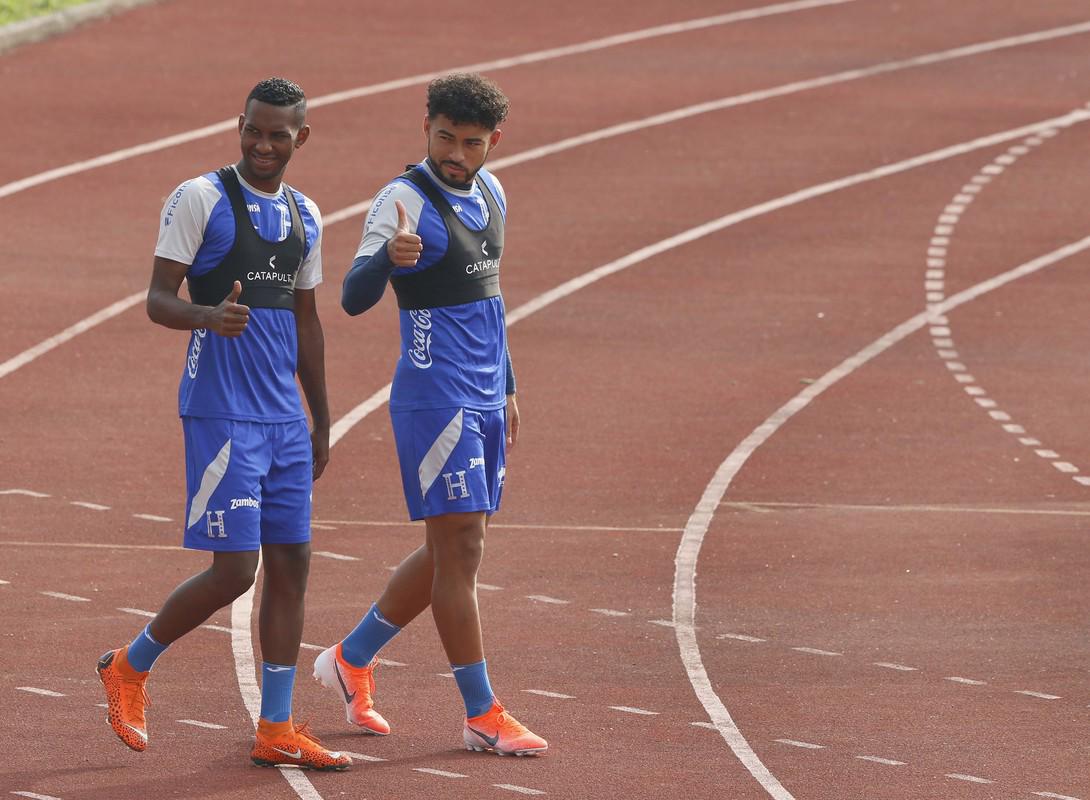 Triste actualidad: ¿Qué fue de Danny Acosta, el defensa hondureño por el que Fabián Coito apostó en el proceso a Qatar?