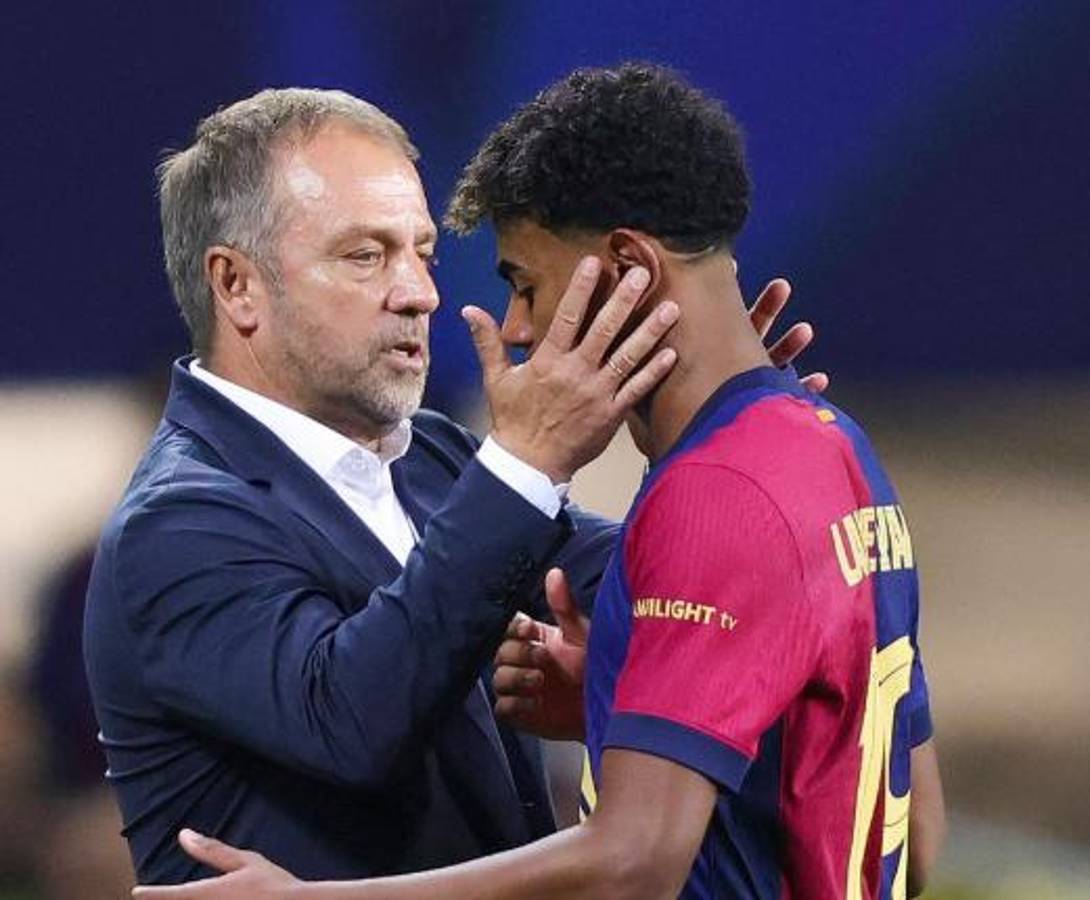 Barcelona no se lo esperaba: la drástica decisión que podría tomar Hansi Flick y Lamine es señalado