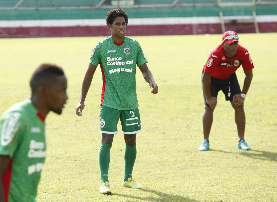 Tilguath hizo debutar a su pequeño en Liga: ¡Otros casos de padres que dirigieron a sus hijos en la primera de Honduras!