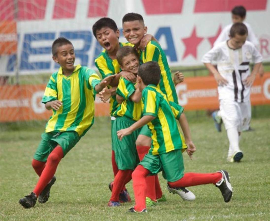 Las mejores imágenes de las semifinales en la Copa Gatorade 2015