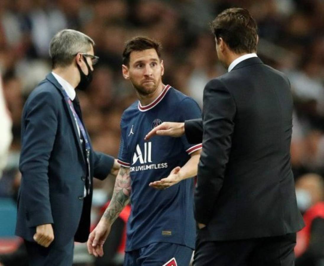 La polémica de Messi con PSG: se enoja con Pochettino tras sustituirle y le niega el saludo en su retiro