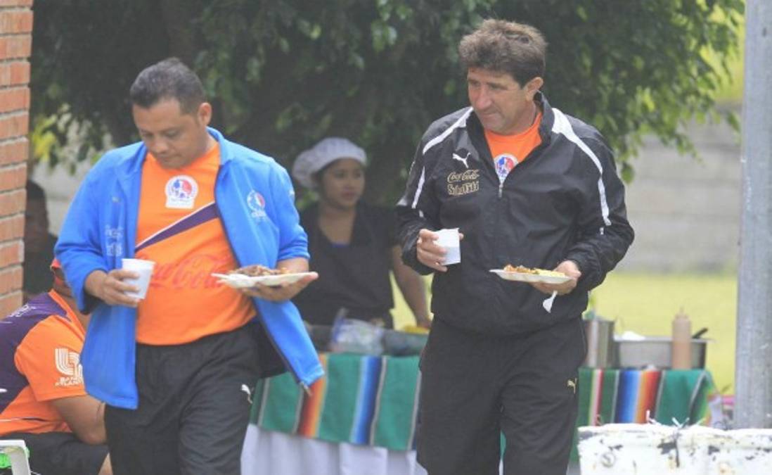 En Olimpia hubo un asado para celebrar el buen momento