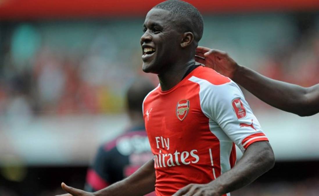 VIDEO: Campbell hace un golazo con el Arsenal ante Benfica