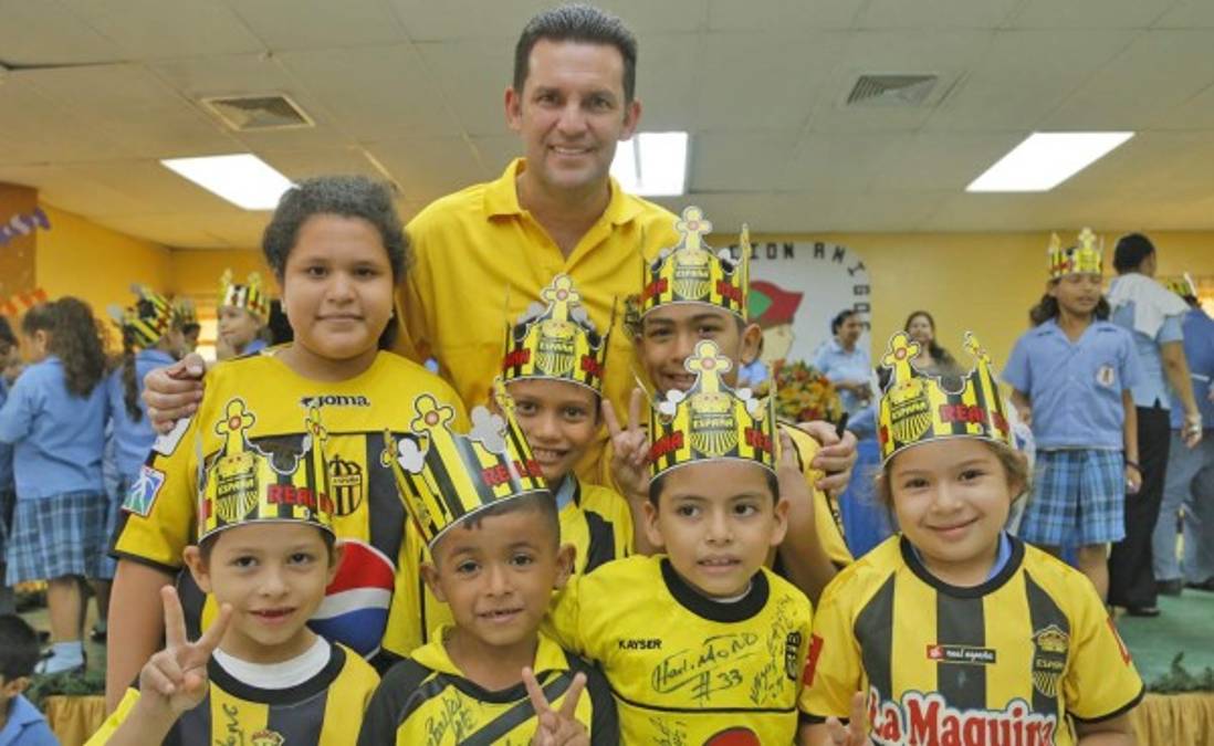 El 'Sheriff' cautiva a los niños de Guardería Infantil con su testimonio