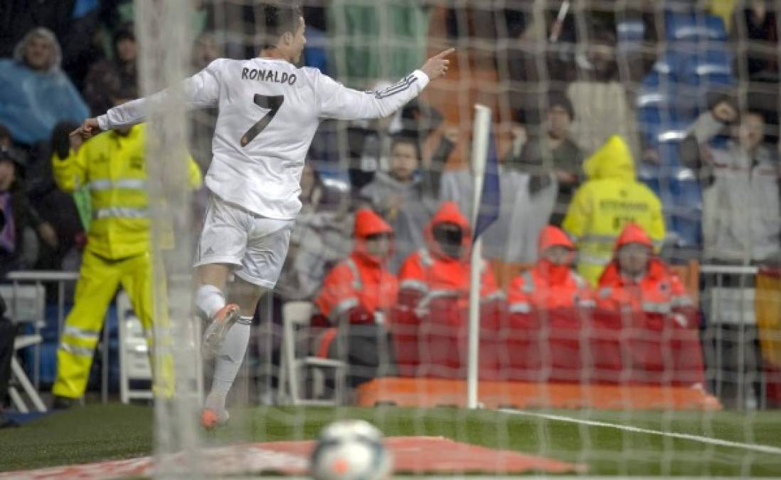 Real Madrid aplasta al Rayo y sigue en la lucha