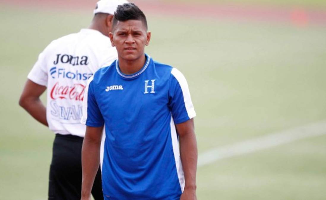 Bryan Moya del Houston, entrena con Honduras