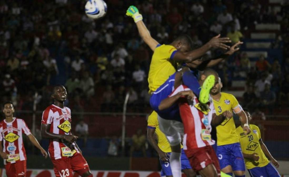 Victoria remonta y le gana apretado clásico al Vida