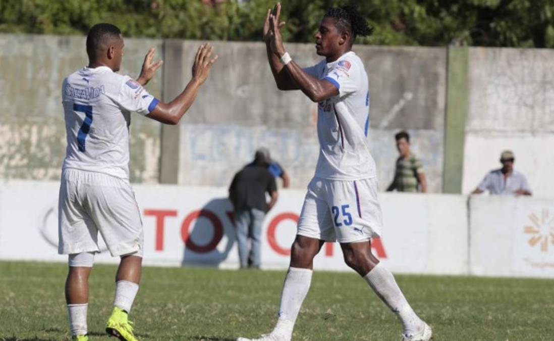 Carlo Costly debuta con triunfo y Olimpia avanza en Copa Presidente