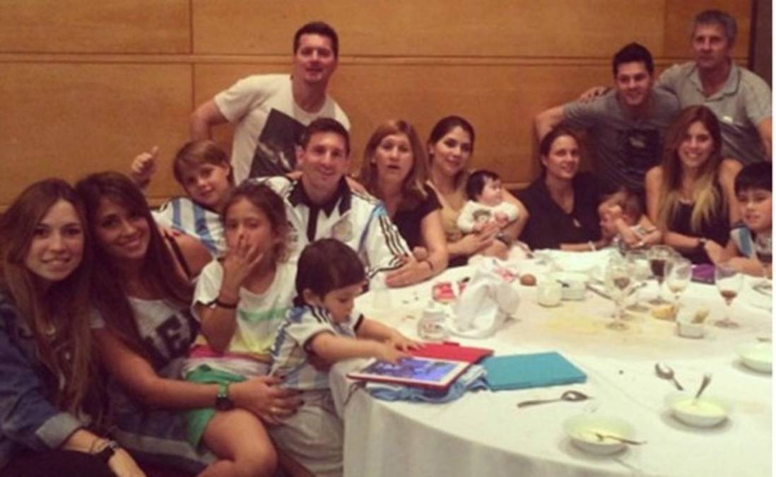 Lionel Messi arriba a sus 27 años con el peso de ser campeón en su espalda