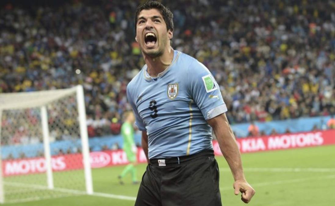 Luis Suárez deja al borde del precipicio a Inglaterra