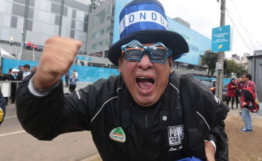 Hondureños comienzan a llegar al Arena da Baixada