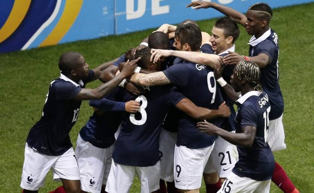 Francia iguala con Paraguay en Niza y deja dudas