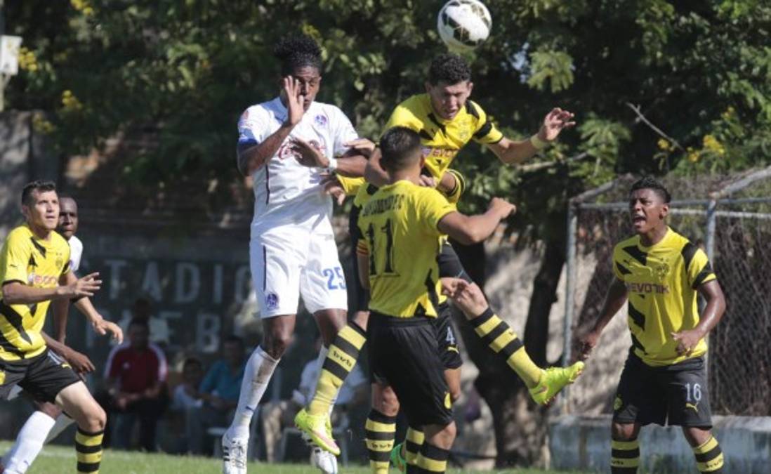 Carlo Costly debuta con triunfo y Olimpia avanza en Copa Presidente