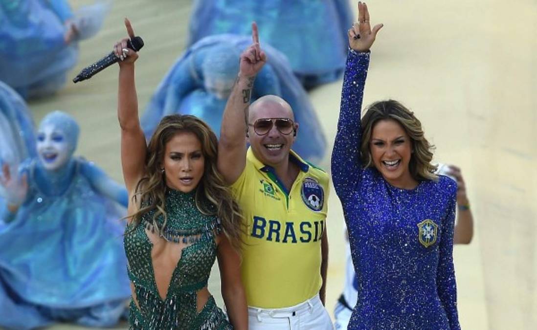 VIDEO: JLO, Pitbull y Claudia Leitte pusieron a bailar a Brasil