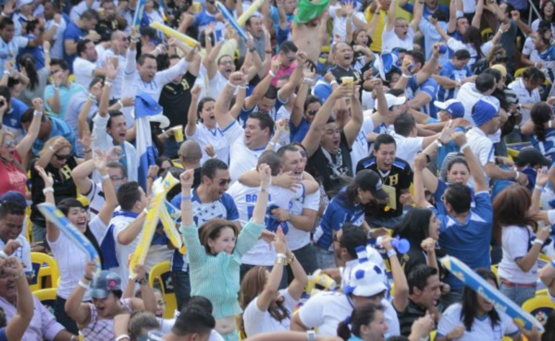 Así celebró Honduras el gol de Carlo Costly