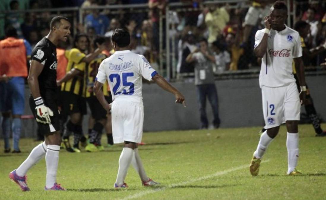 FOTOS: Donis Escober descargó su furia contra Javier Portillo