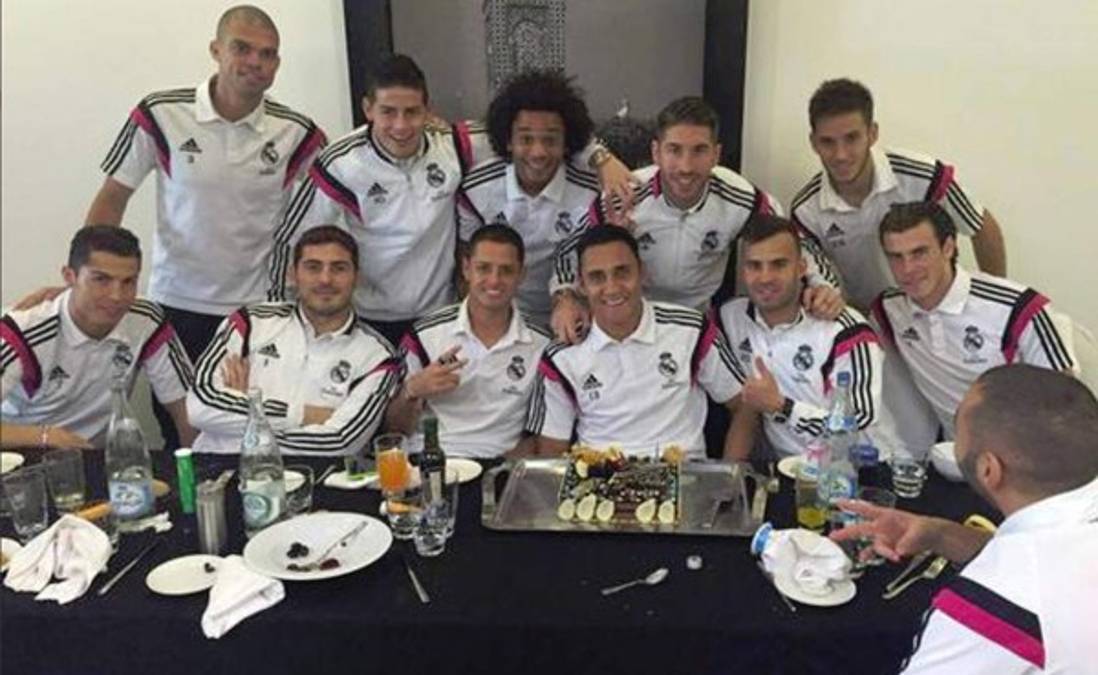 Keylor Navas celebra su cumpleaños con sus compañeros de Real Madrid