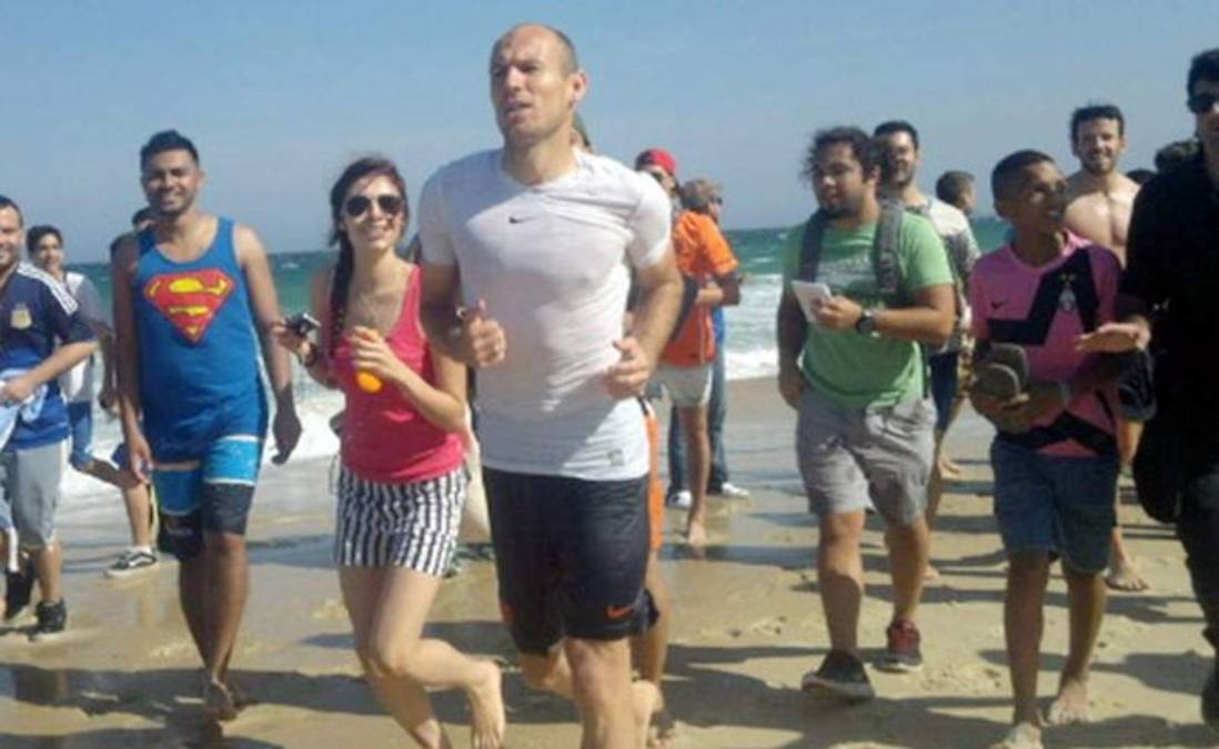 Selección de Holanda se divierte en las playas de Río de Janeiro