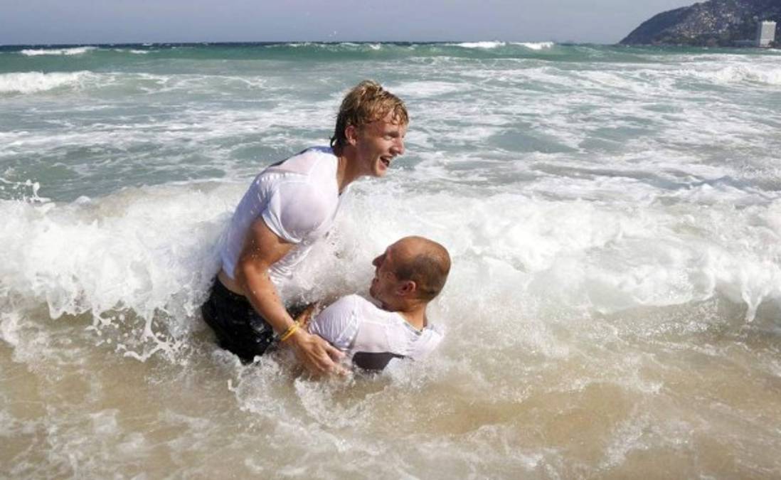 Selección de Holanda se divierte en las playas de Río de Janeiro