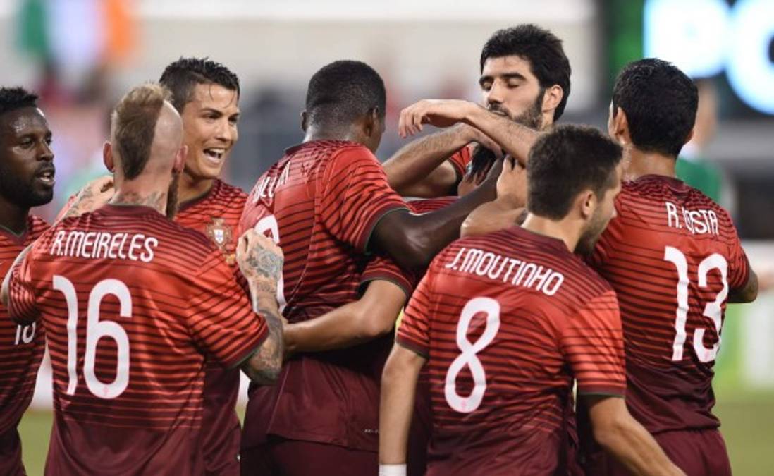 Portugal goleó a Irlanda en el regreso de Cristiano