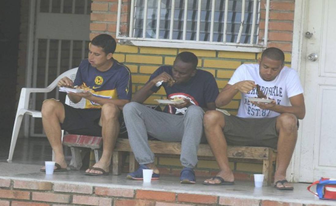 En Olimpia hubo un asado para celebrar el buen momento