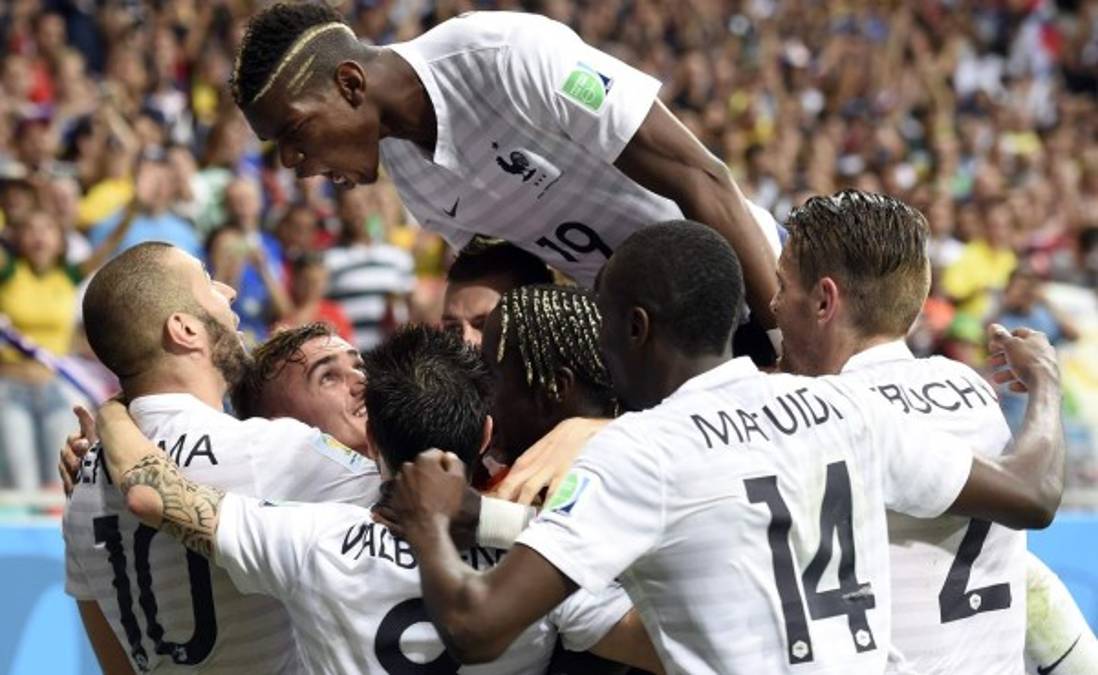 Francia golea a Suiza y queda a un paso de octavos