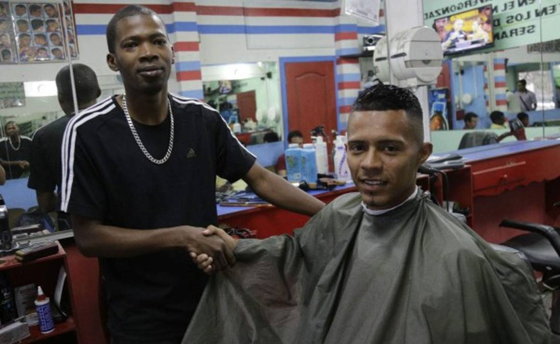 Bayron Méndez y su corte estilo 'El Shaarawy'