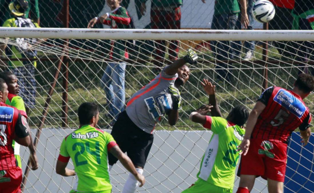 Marathón toca la salvación gracias al 'Bombero” Ramírez