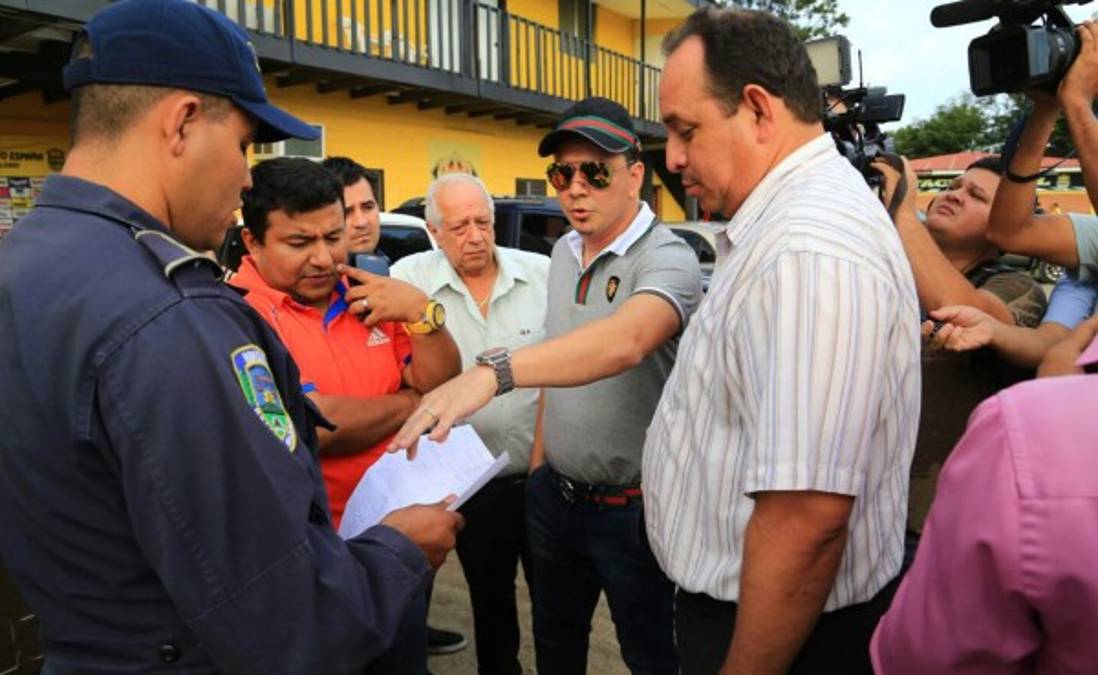 Policía Nacional llega a sede del Real España buscando a Kevin Hernández