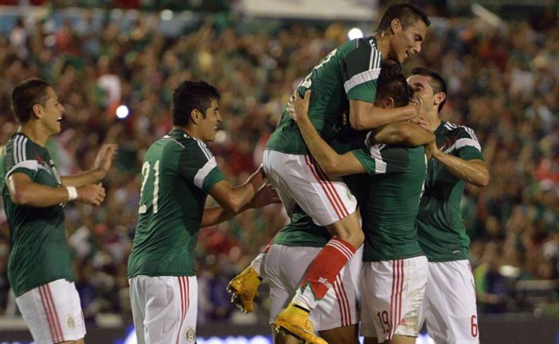 México obtiene su 'revancha' y gana 2-0 a Honduras