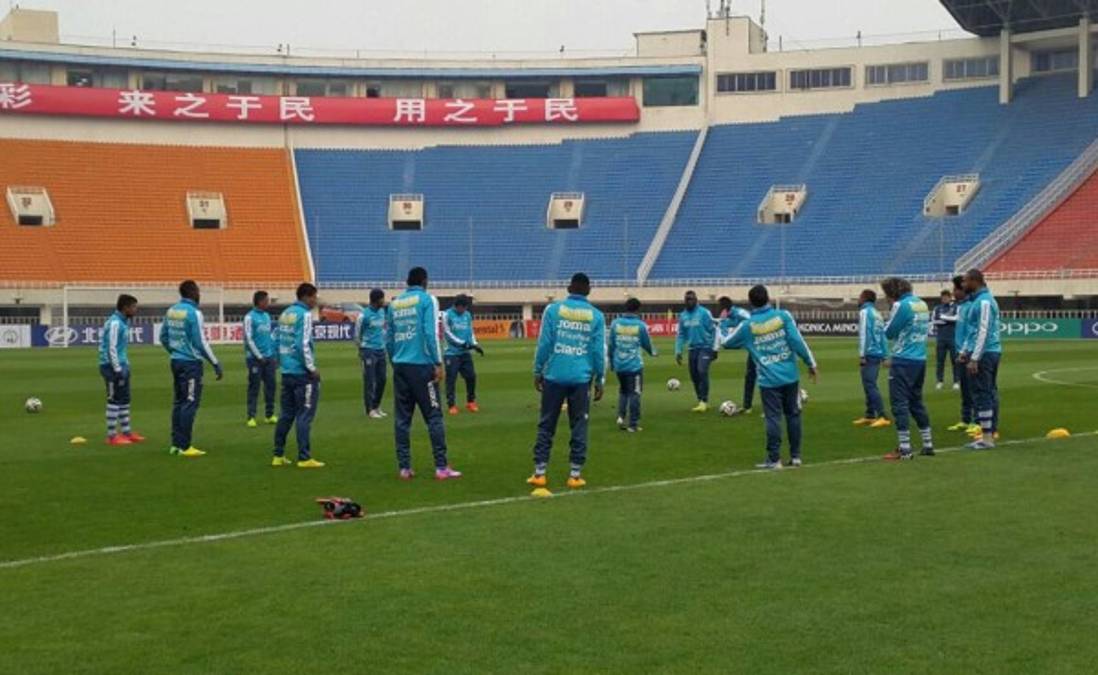 Honduras hace reconocimiento del estadio Shaanxi Sports Center