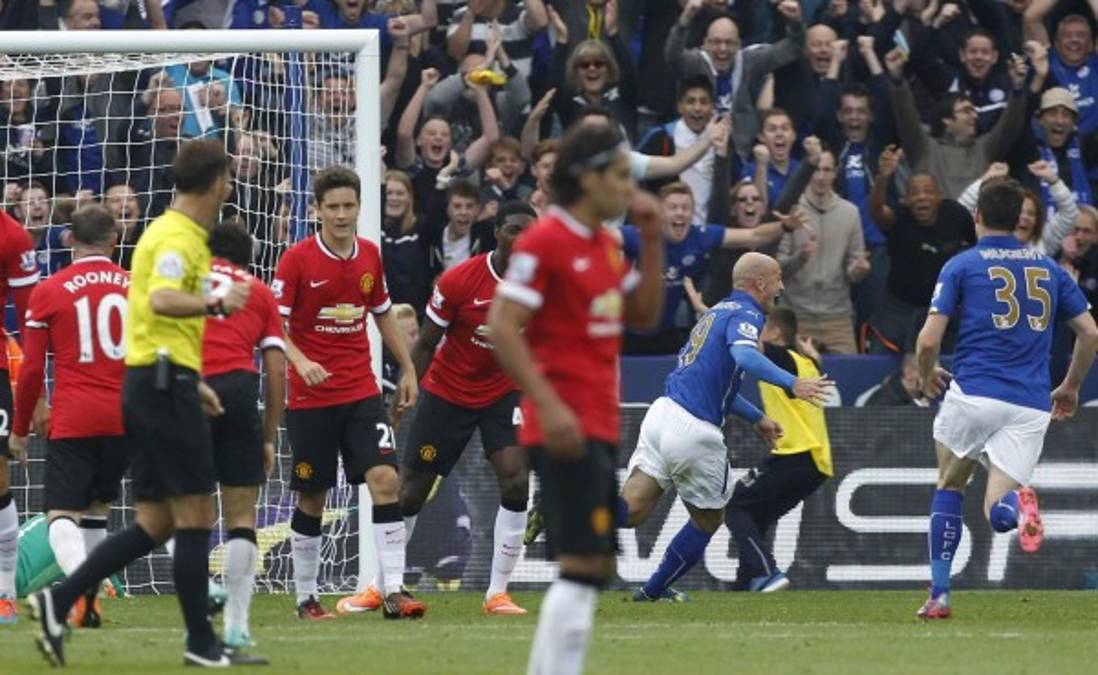 Leicester venció a Manchester United con espectacular remontada