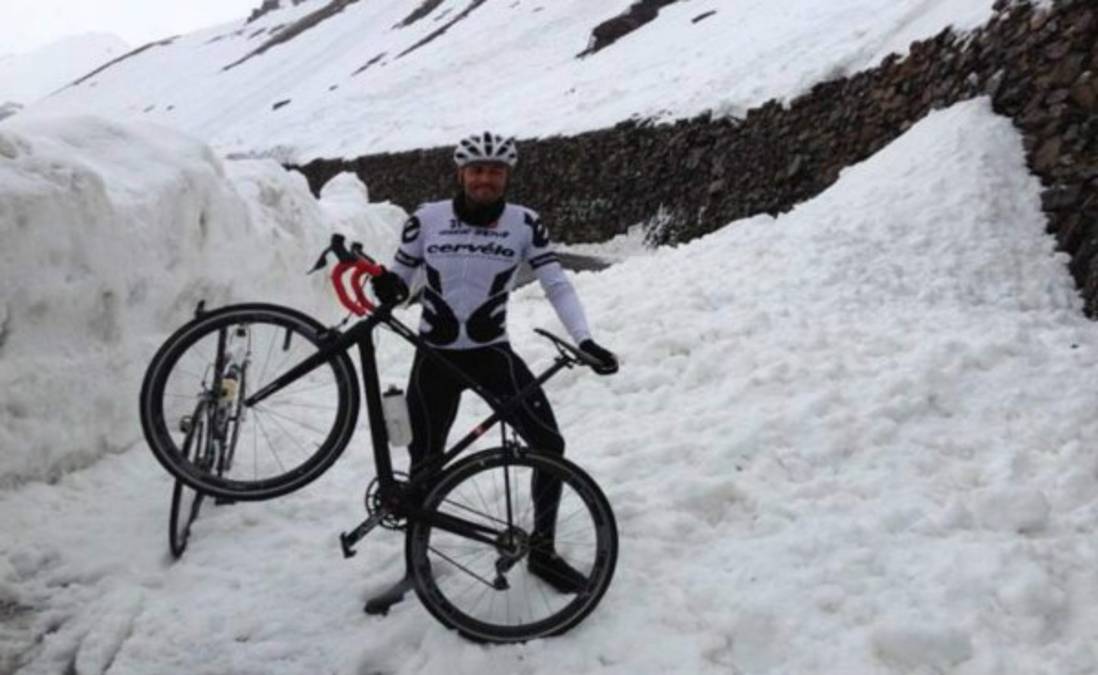 Luis Enrique carga baterías como ciclista antes de la pretemporada