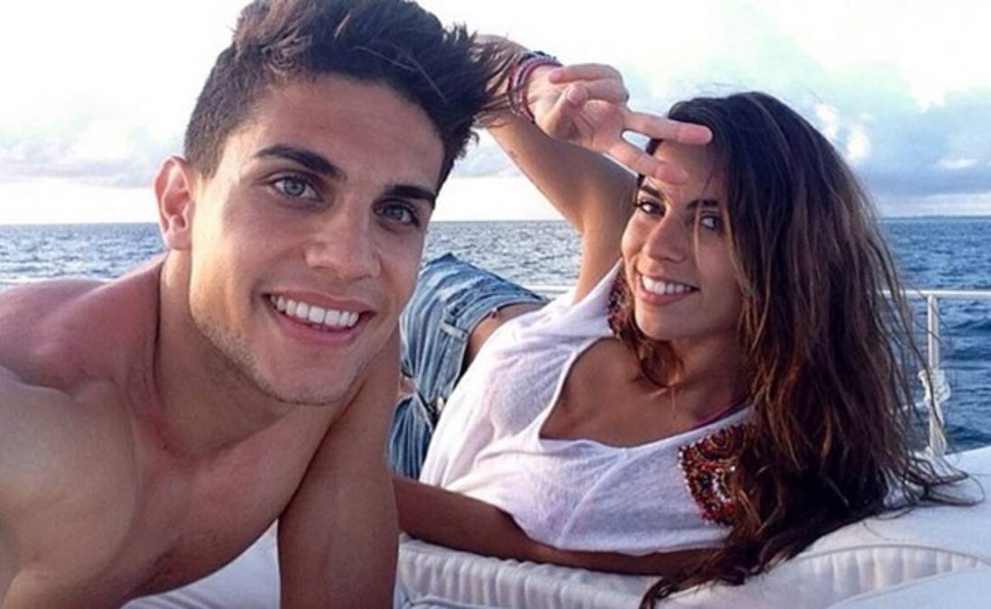 Marc Bartra confirma su relación con una reportera de Moto GP