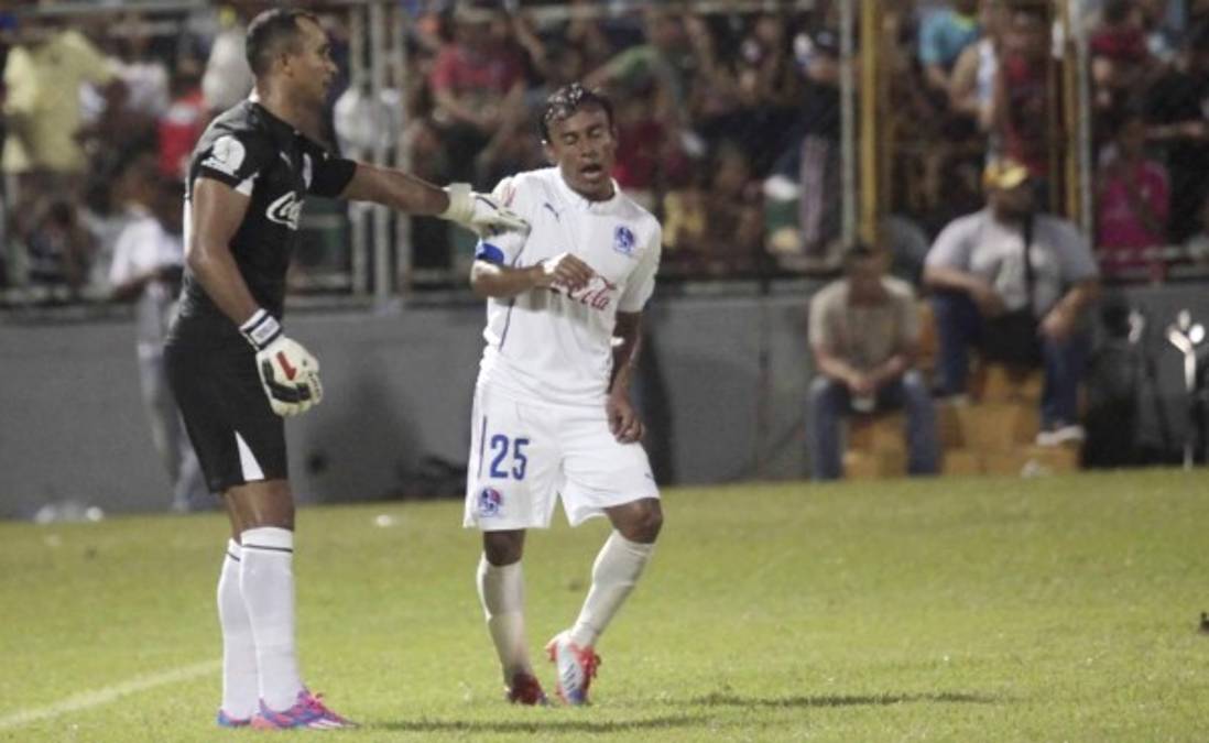 FOTOS: Donis Escober descargó su furia contra Javier Portillo