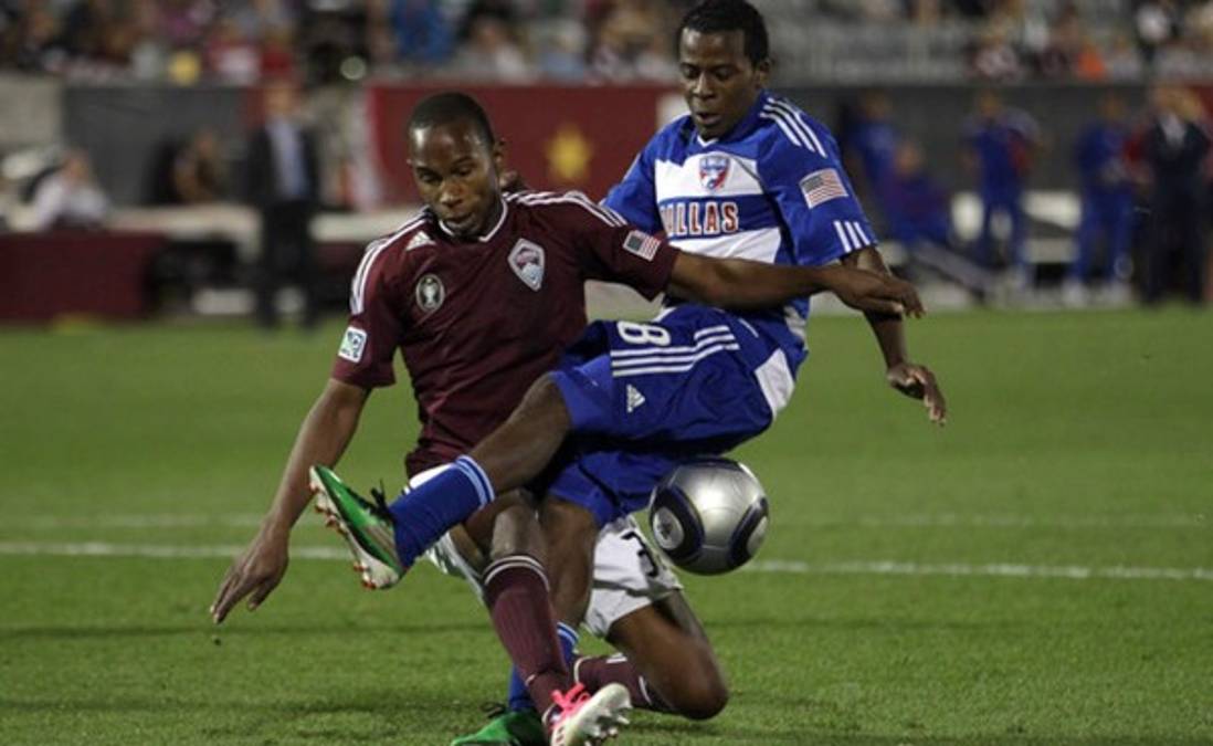 Marvin Chávez se estrena con doblete en Chivas USA