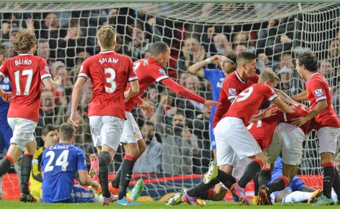 Manchester United impide la derrota ante Chelsea a último minuto