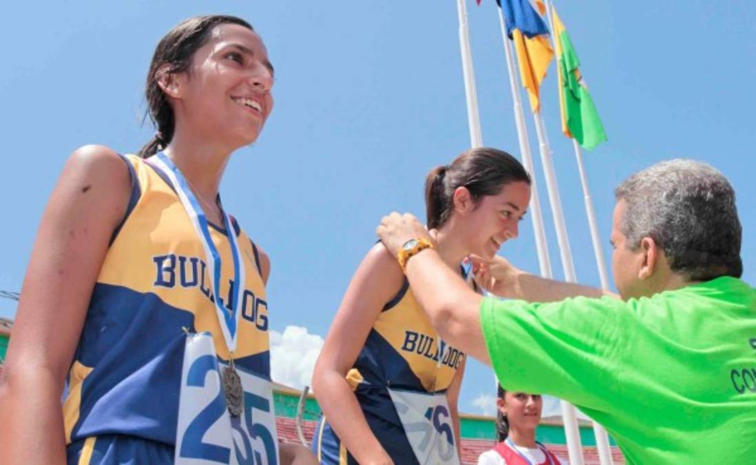 EIS se sube a lo más alto del podio en Torneo Nacional de Atletismo