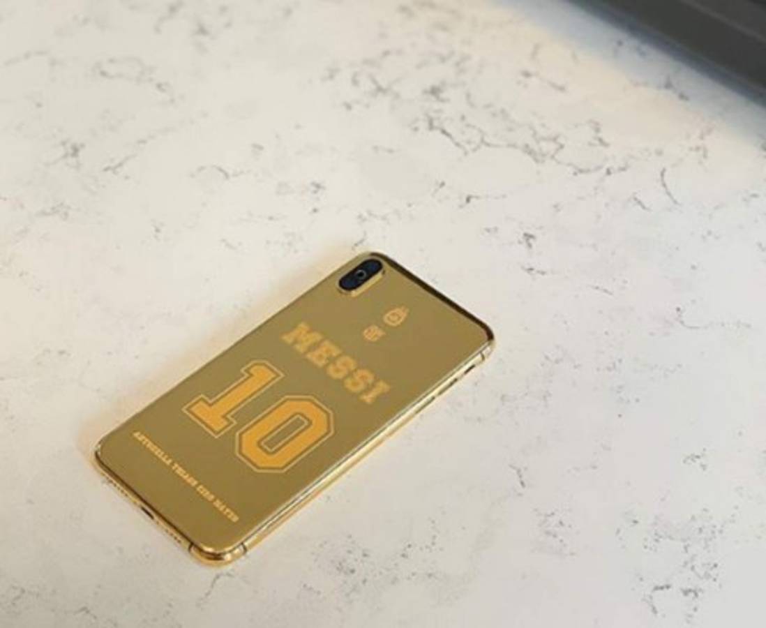Nuevo auto y celular de oro: Los últimos lujos millonarios de Messi