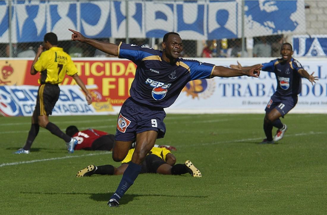 ¡20 futbolistas hondureños que quizás no los recuerdas con la camiseta de este equipo en Liga Nacional!