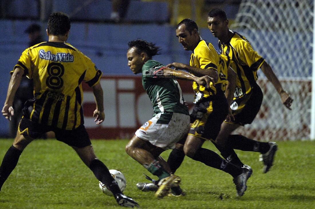 Del baúl de los recuerdos: Imperdibles imágenes del clásico sampedrano; hoy se vuelven a enfrentar en el Olímpico