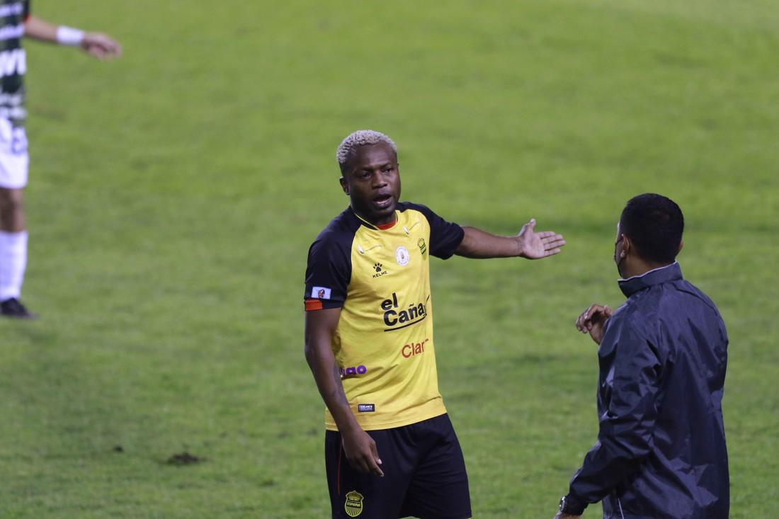 ¡Con toda su artillería! Héctor Vargas quiere mantener su racha triunfal y así sería su 11 titular ante el Olimpia