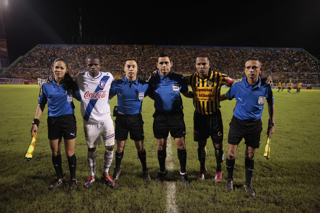 Han pasado ya 10 años: ¿Qué jugadores disputaron la ­última final entre Olimpia y Real España?