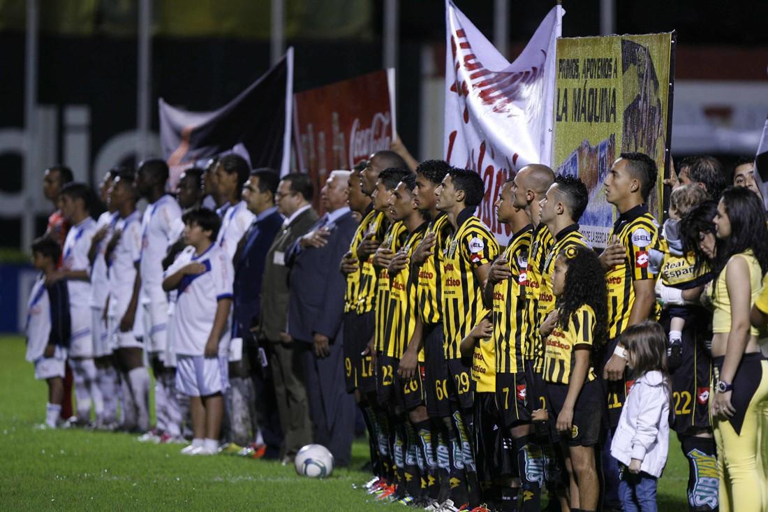 Han pasado ya 10 años: ¿Qué jugadores disputaron la ­última final entre Olimpia y Real España?