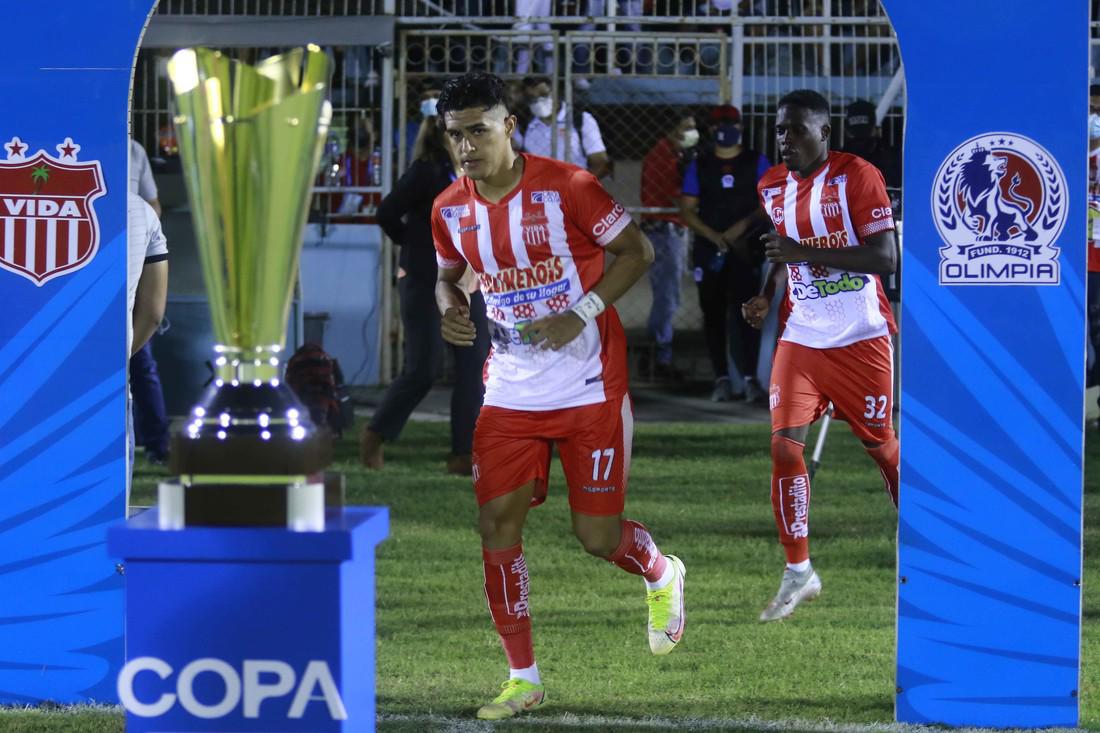 Mercado: Cuatro hondureños más al extranjero, Motagua y Platense con fichajes y novedad en Olimpia